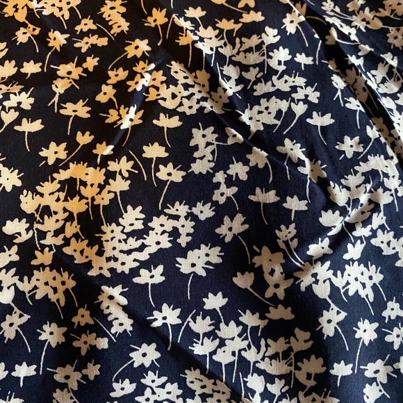 GAP Dress. - Picture 5 of 7